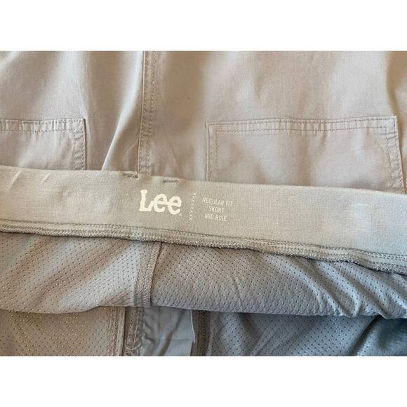 Cargo Skort Mid Rise by Lee Gray Women's Plus  18 M.      NWT - Picture 4 of 6